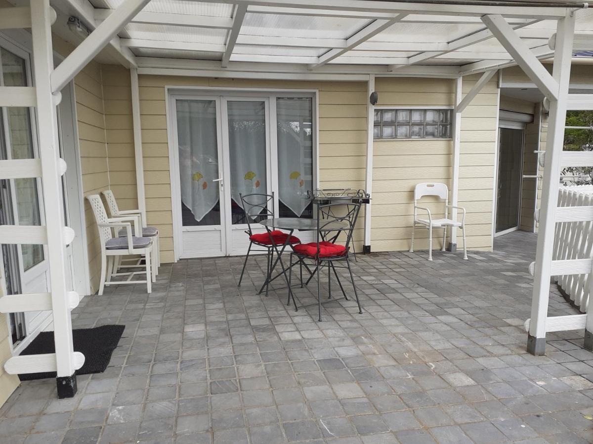Relais Des Tourterelles Acomodação com café da manhã La Neuville-aux-Joutes Exterior foto