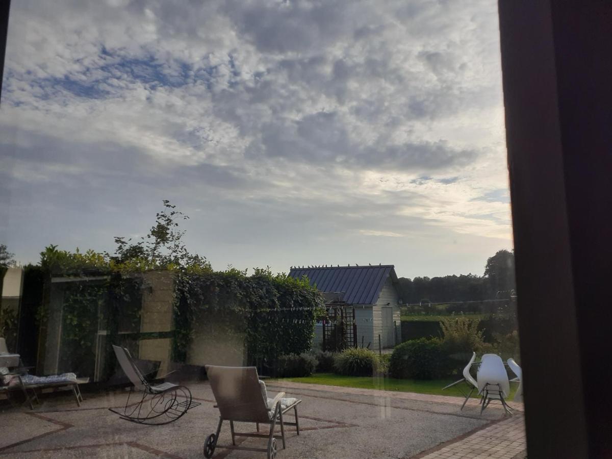 Relais Des Tourterelles Acomodação com café da manhã La Neuville-aux-Joutes Exterior foto