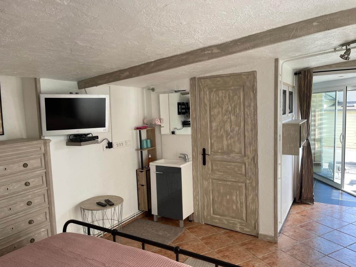 Relais Des Tourterelles Acomodação com café da manhã La Neuville-aux-Joutes Exterior foto