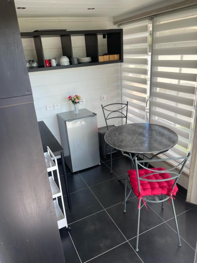 Relais Des Tourterelles Acomodação com café da manhã La Neuville-aux-Joutes Exterior foto